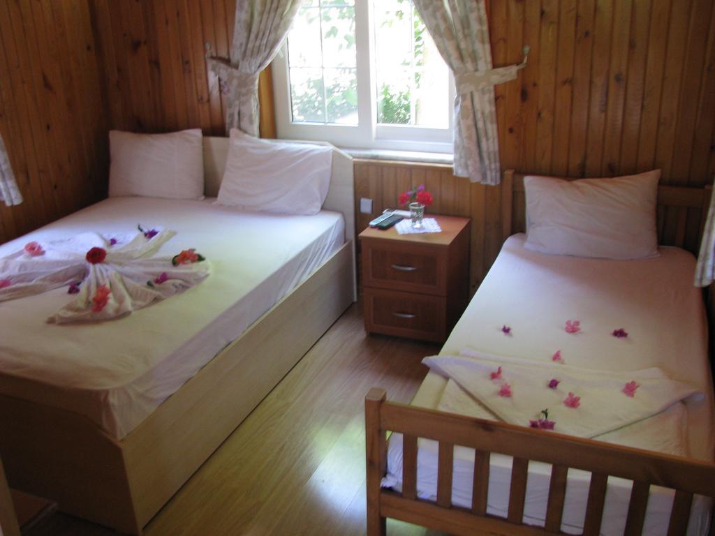 Atici 2 Hotel Adrasan Szoba fotó